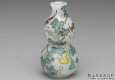 图片[2]-Glass gourd-shaped vase with symbols of happiness and longevity in falangcai painted enamels, Qing dynasty, Qianlong reign (1736-1795)-China Archive